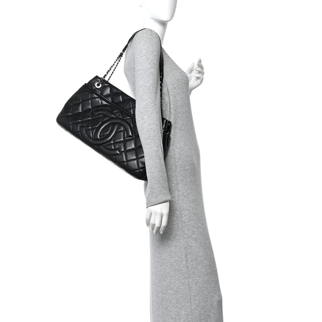 Caviar Quilted CC Timeless Soft Tote Black
