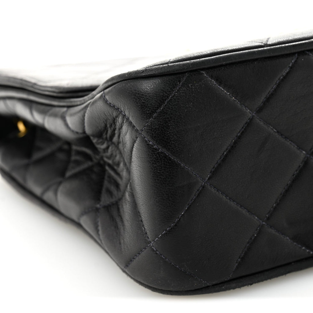 Lambskin Quilted Medium Single Flap Black