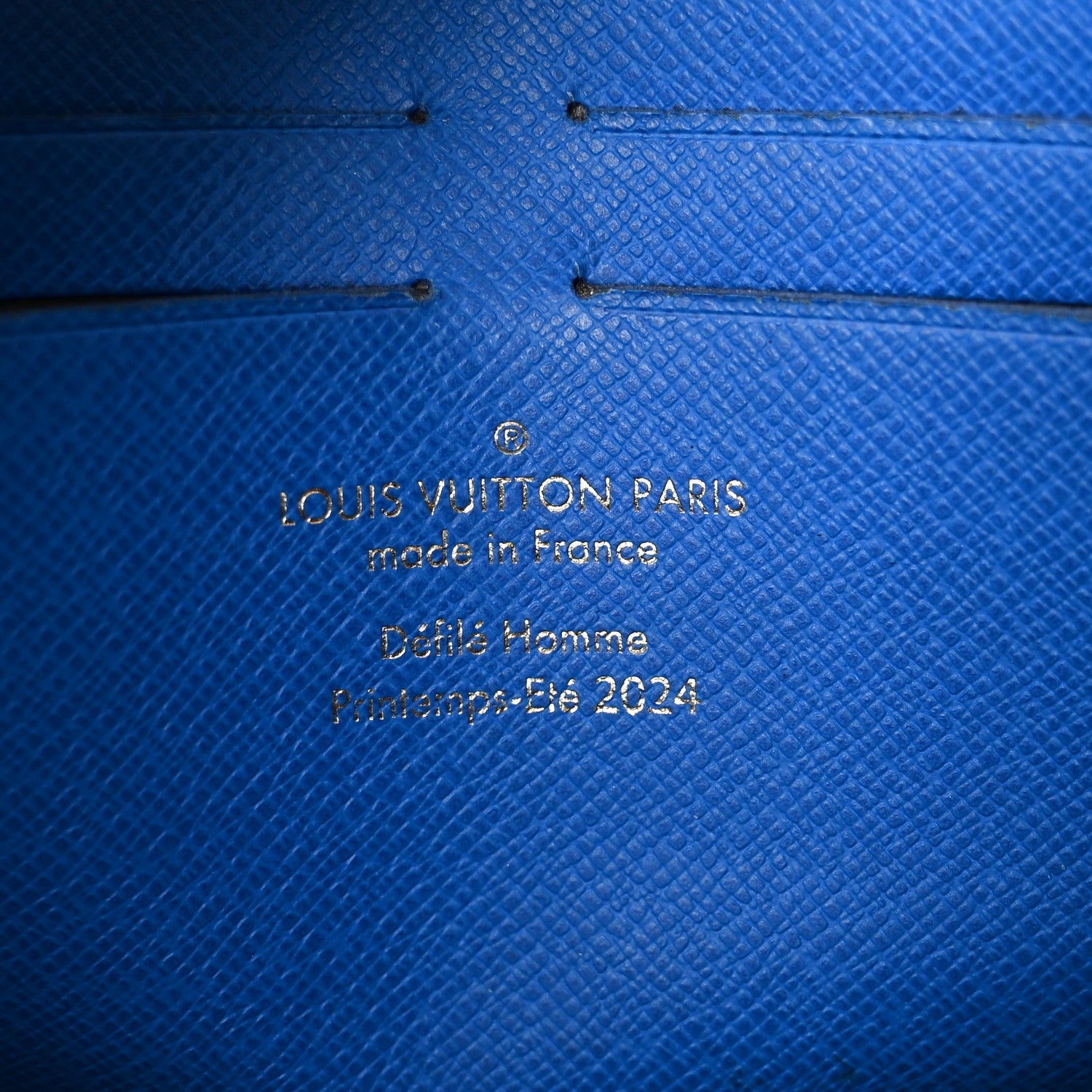 Damier Pop Pochette Voyage MM Blue