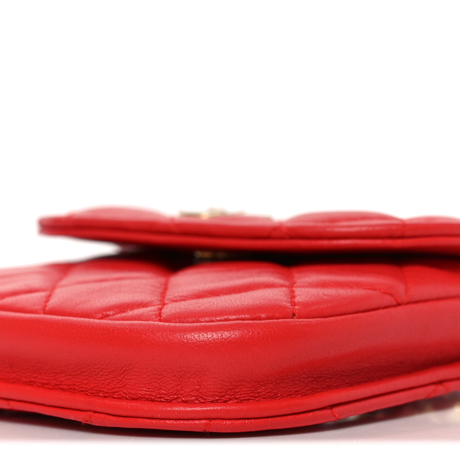 Lambskin Quilted Pearl Crush Waist Bag Red