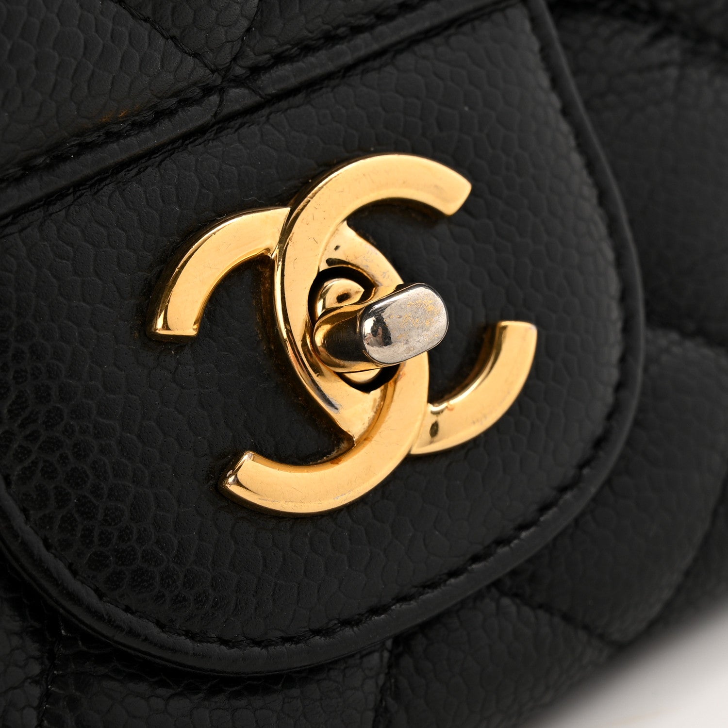 Caviar Quilted Jumbo Single Flap Black
