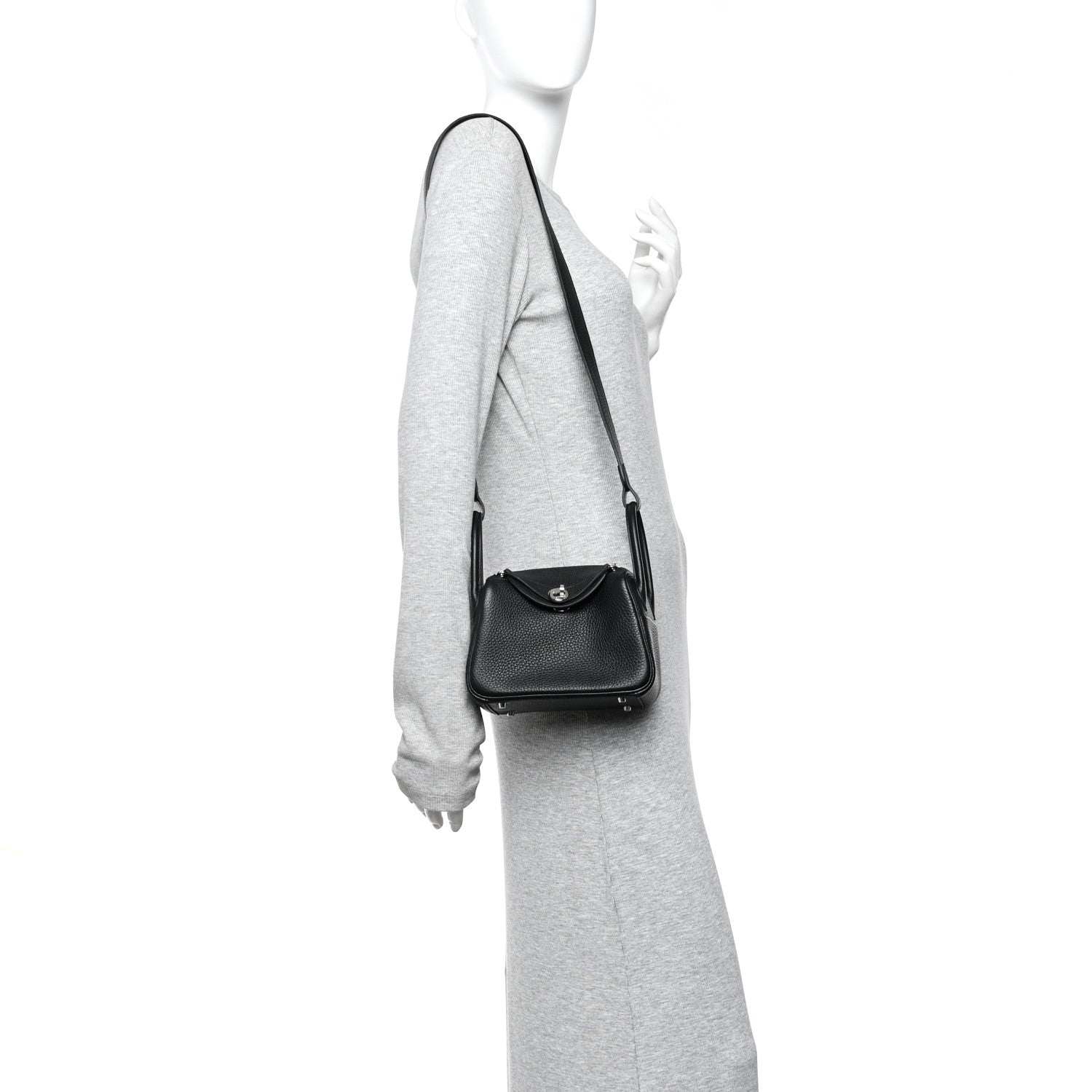 Taurillon Clemence Mini Lindy 20 Black