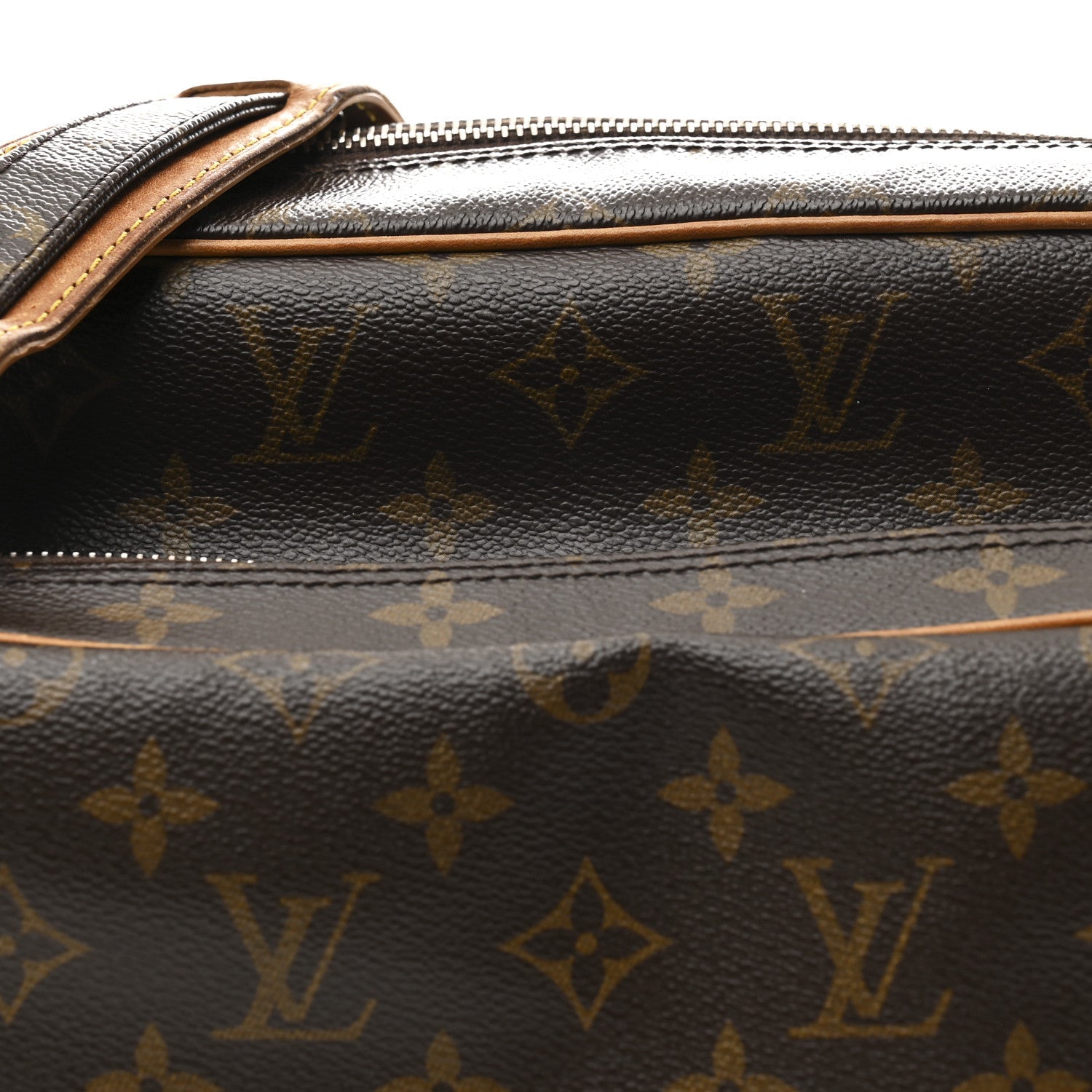 Monogram Nil 28
