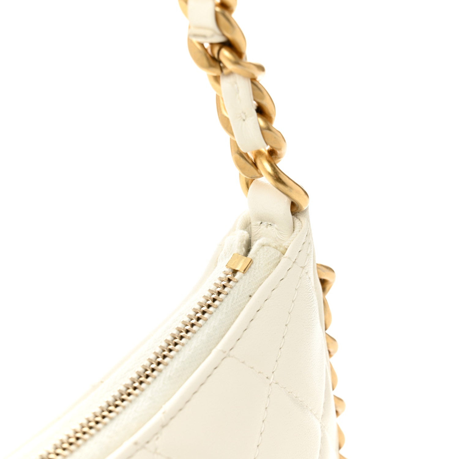 Shiny Crumpled Lambskin Quilted Trendy Chain Around Hobo White