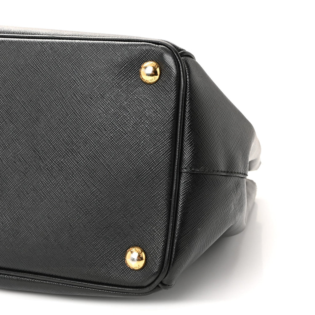 Saffiano Lux Large Galleria Double Zip Tote Black