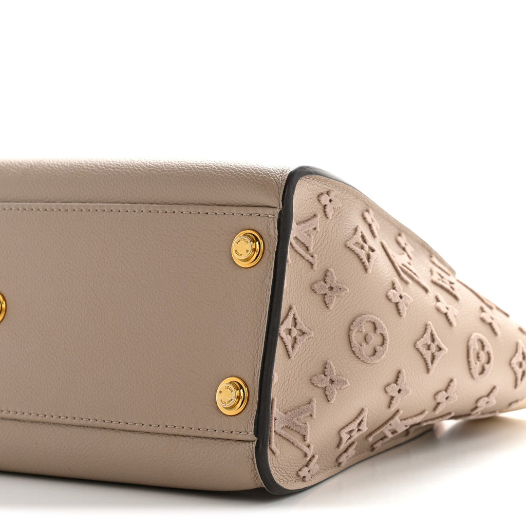Calfskin Monogram Tufting On My Side Galet