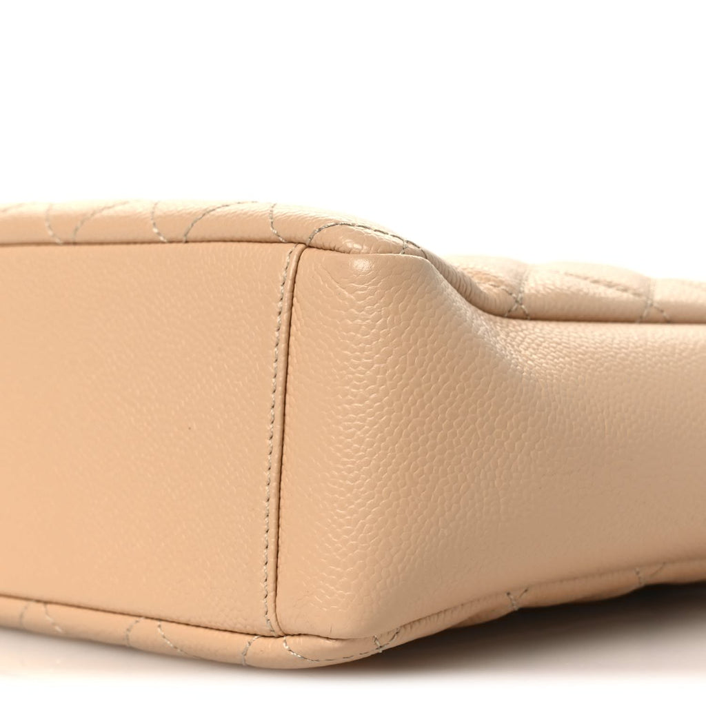 Caviar Quilted Petit Shopping Tote PST Beige Clair