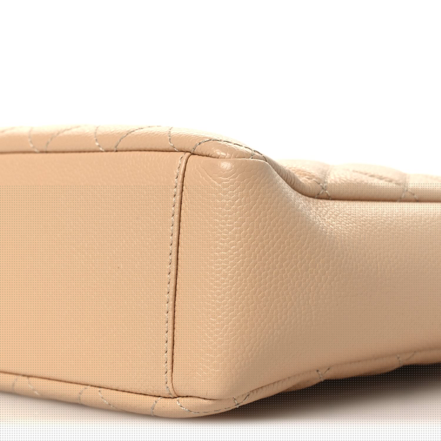 Caviar Quilted Petit Shopping Tote PST Beige Clair
