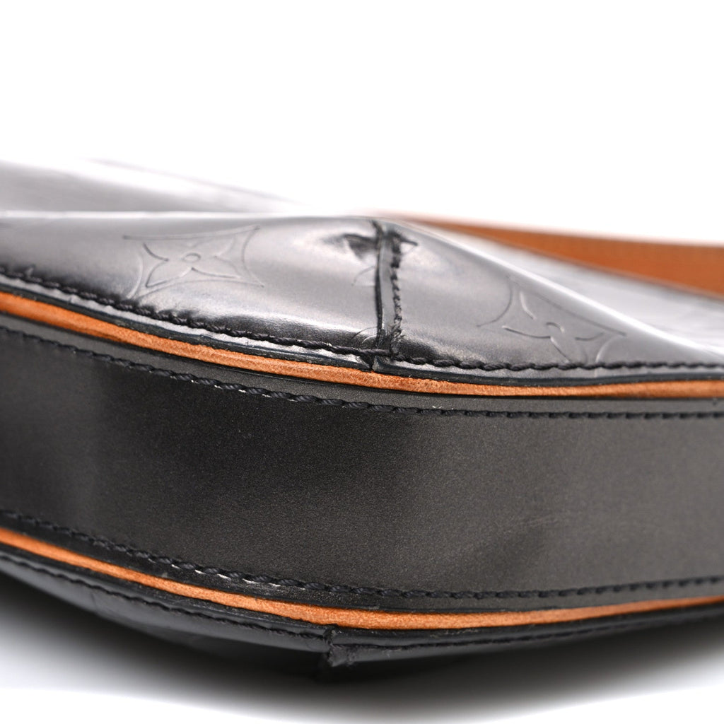 Mat Monogram Fowler Black
