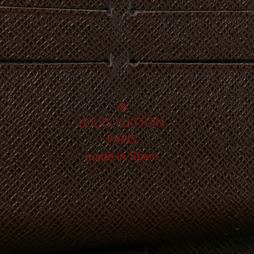 Damier Ebene Zippy Organizer Wallet