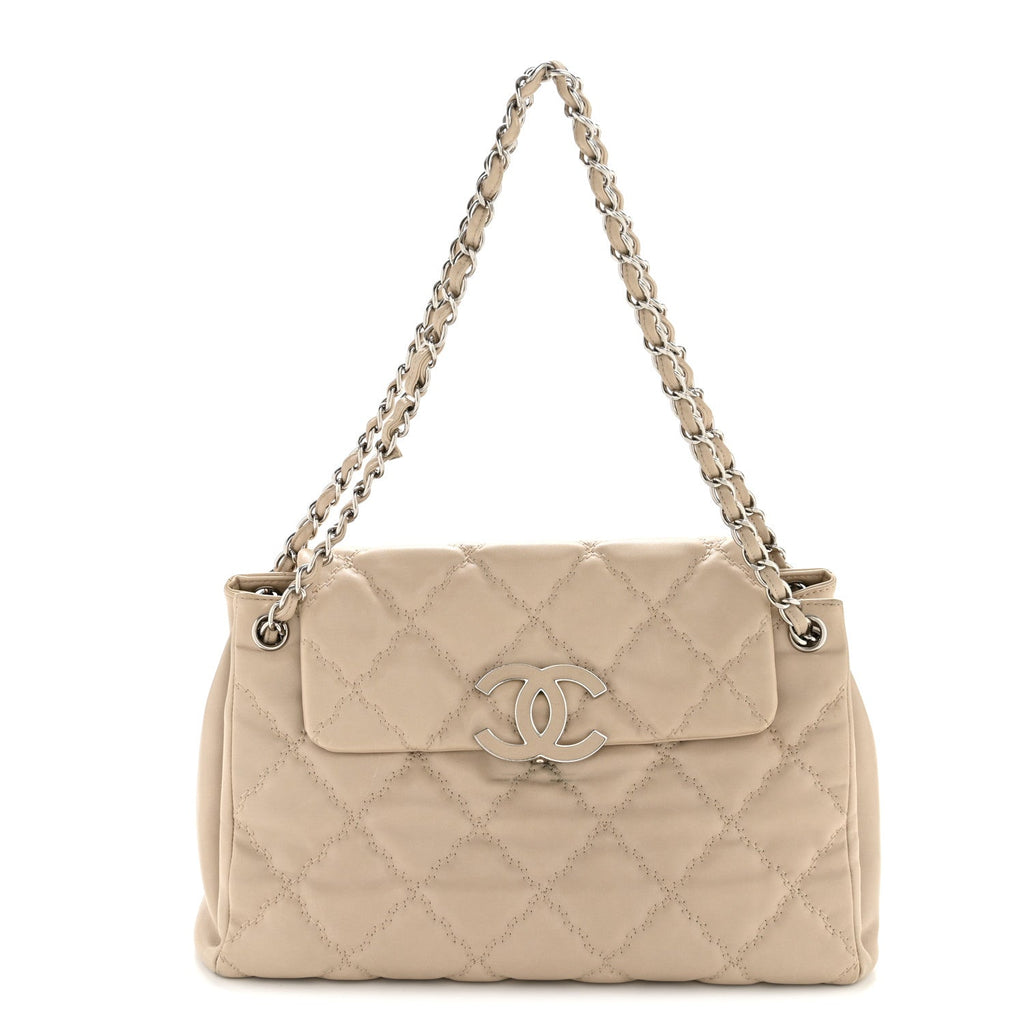 Calfskin Double Stitch Large Hamptons Flap Bag Beige
