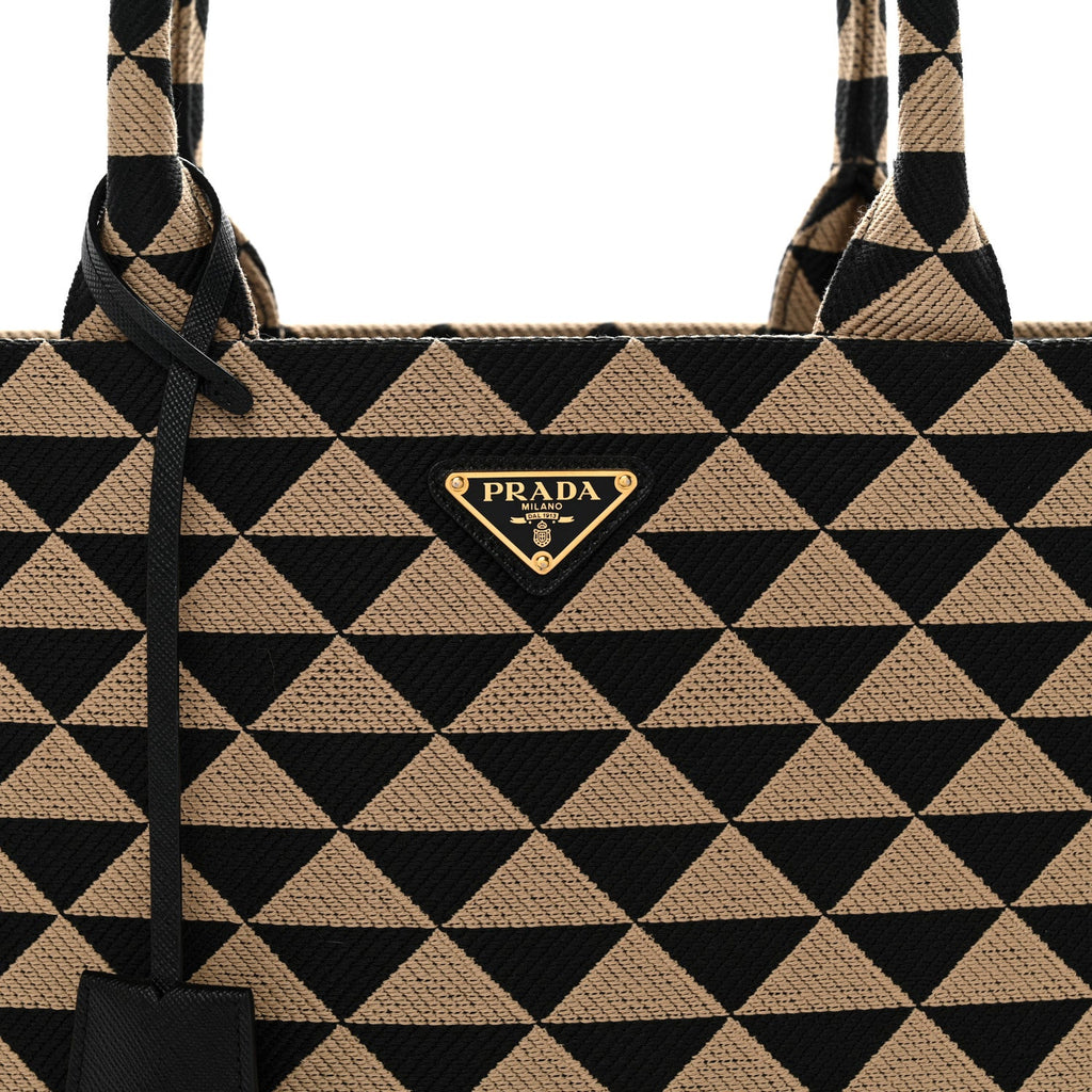 Jacquard Saffiano Triangolo Symbole Embroidered Large Tote Black Corda
