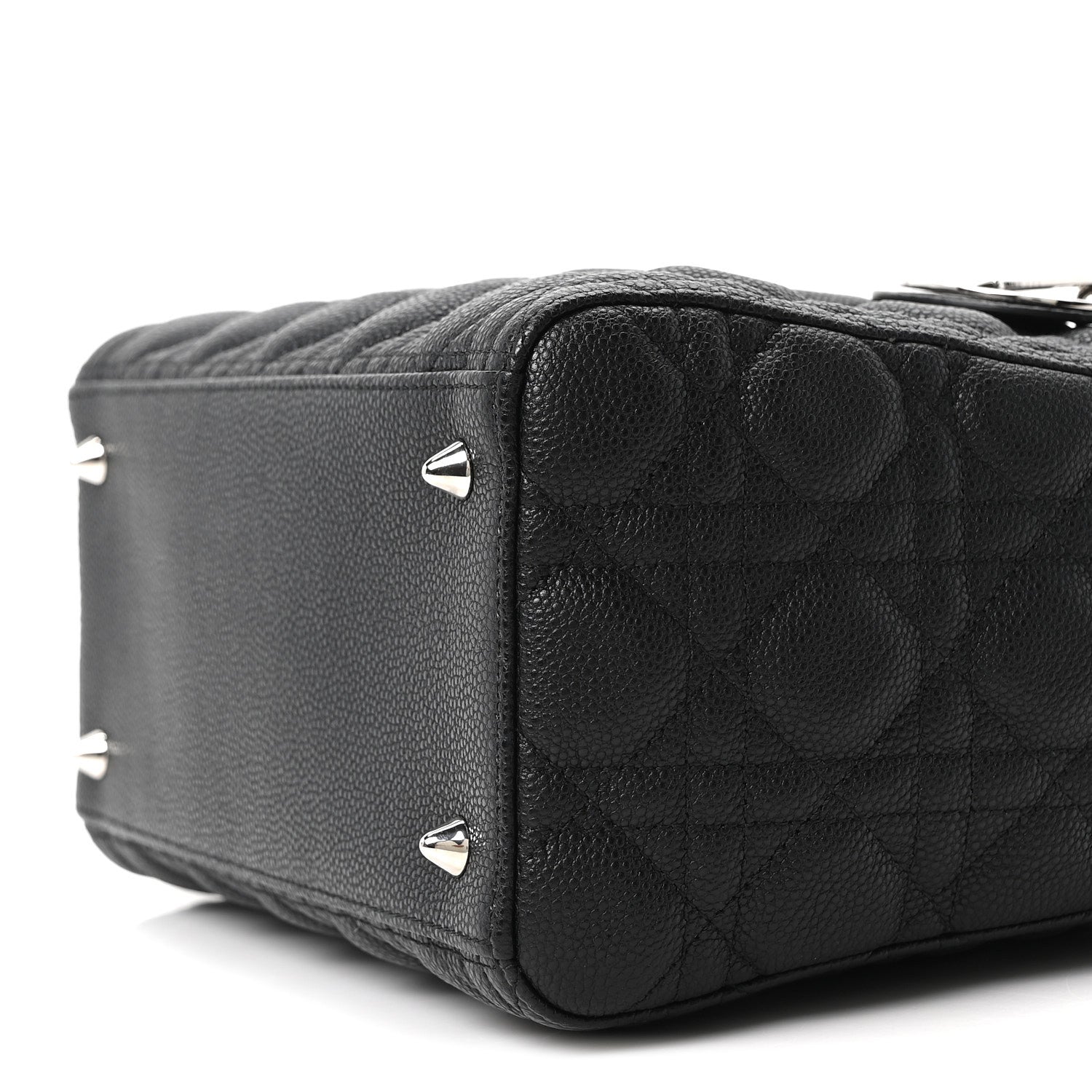 Grained Calfskin Cannage Medium Lady Dior Black