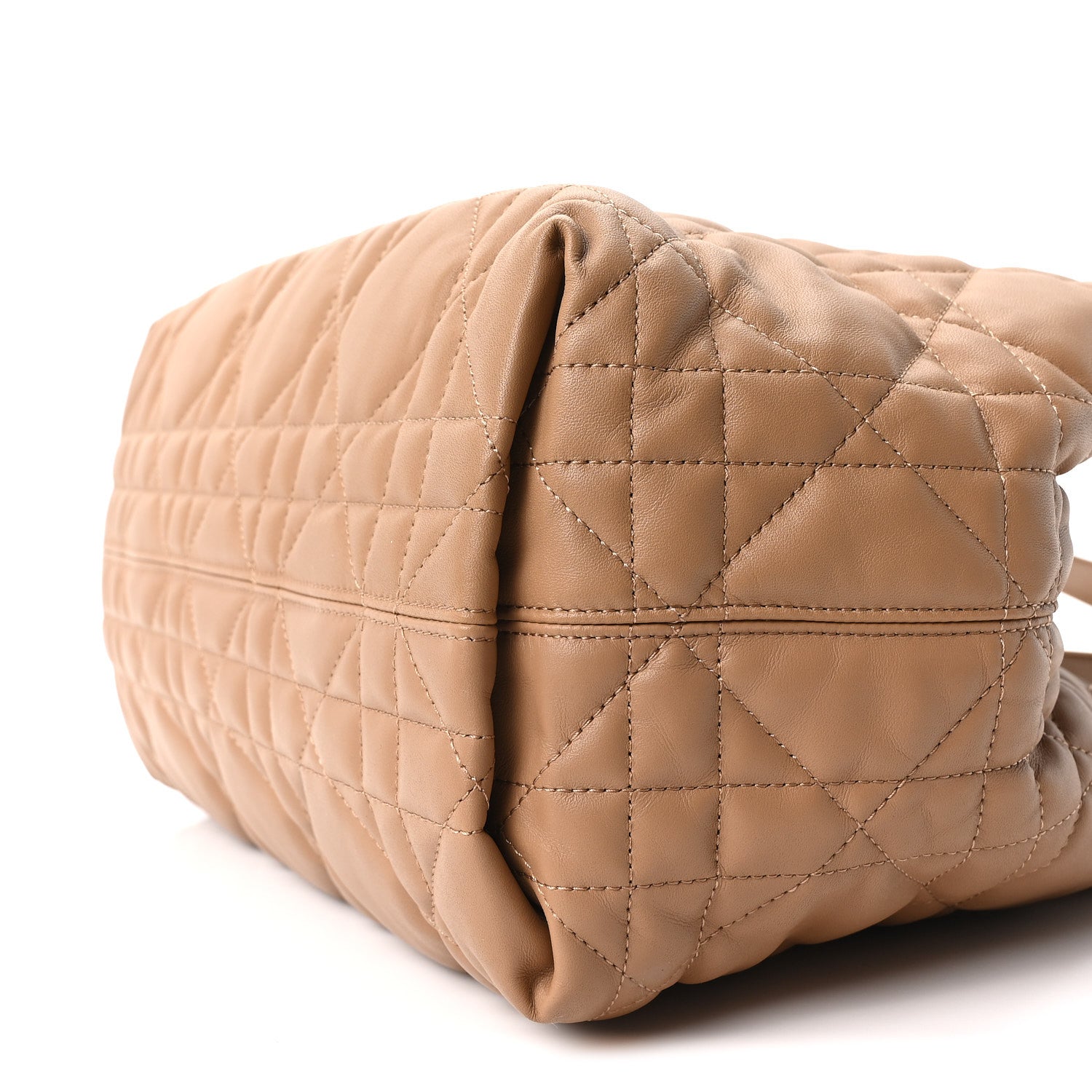 Calfskin Macrocannage Medium Toujour Powder Tan