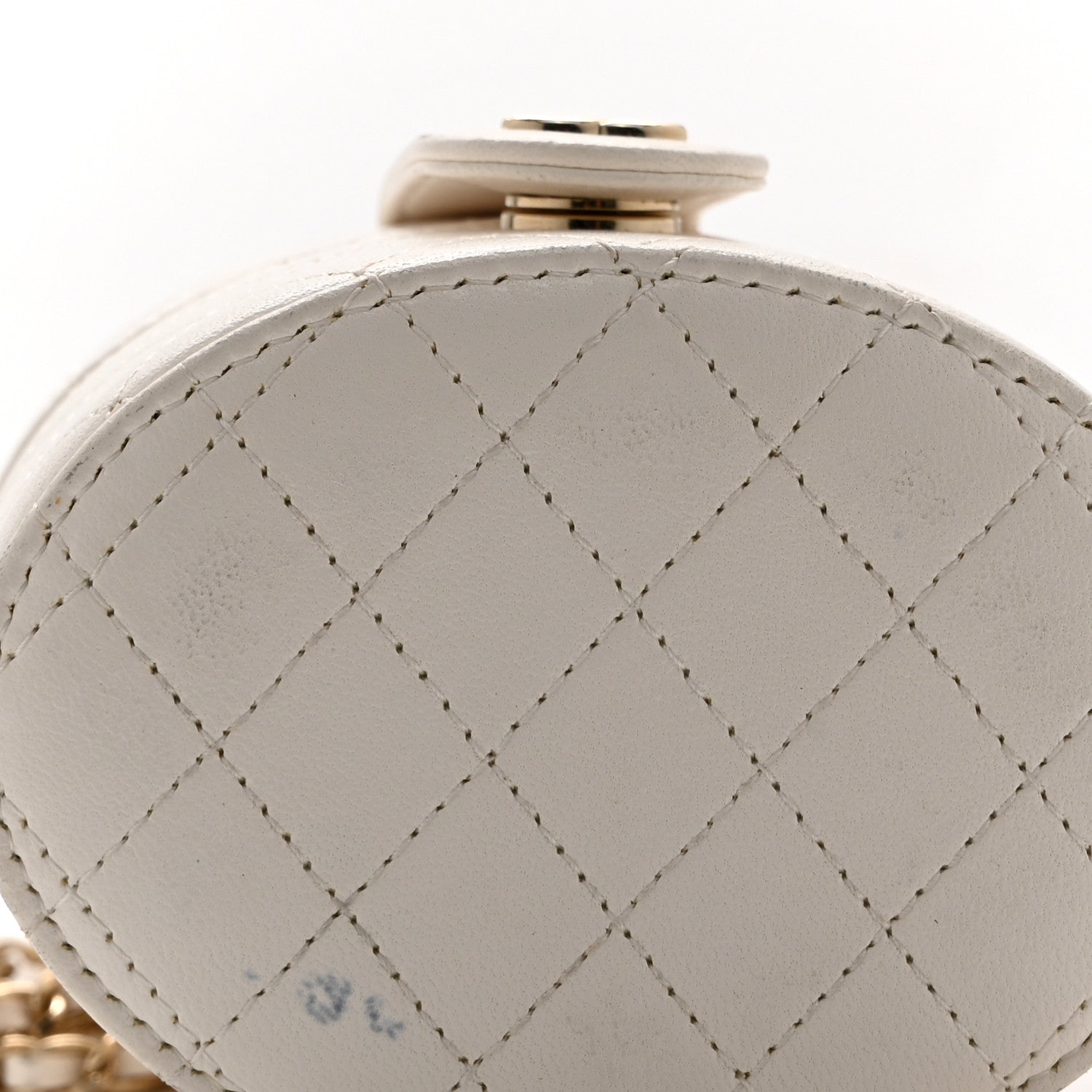 Lambskin Quilted Round Mini Vanity Case With Chain Case With Chain White