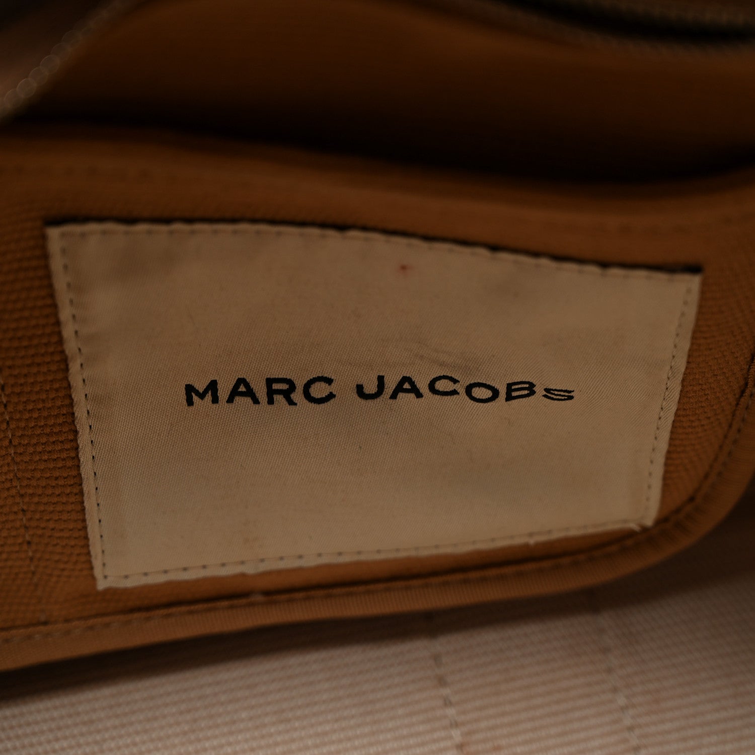 Jacquard Medium The Traveler Tote Bag Camel