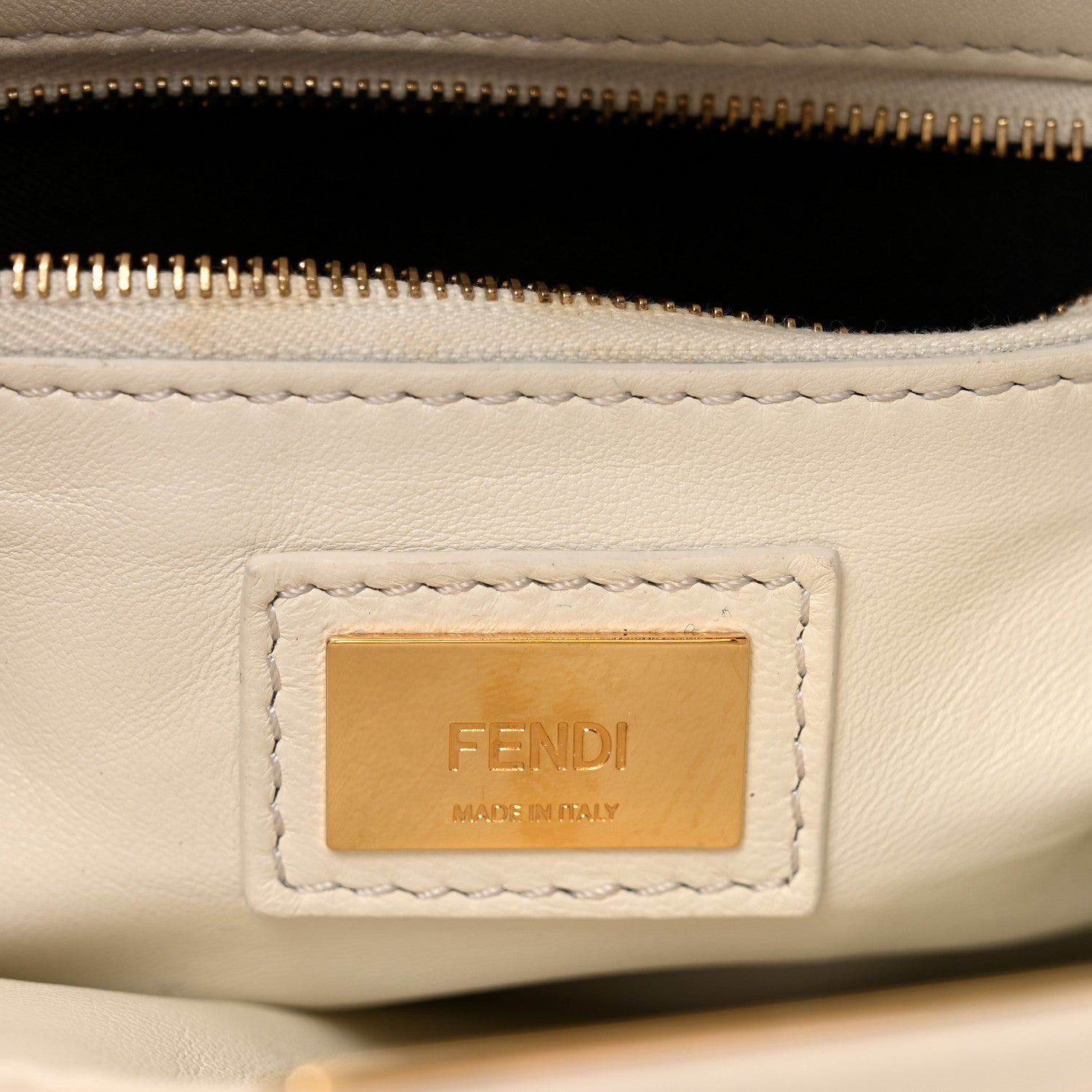 Nappa Rosebud Mini Peekaboo Iconic Satchel Bianco
