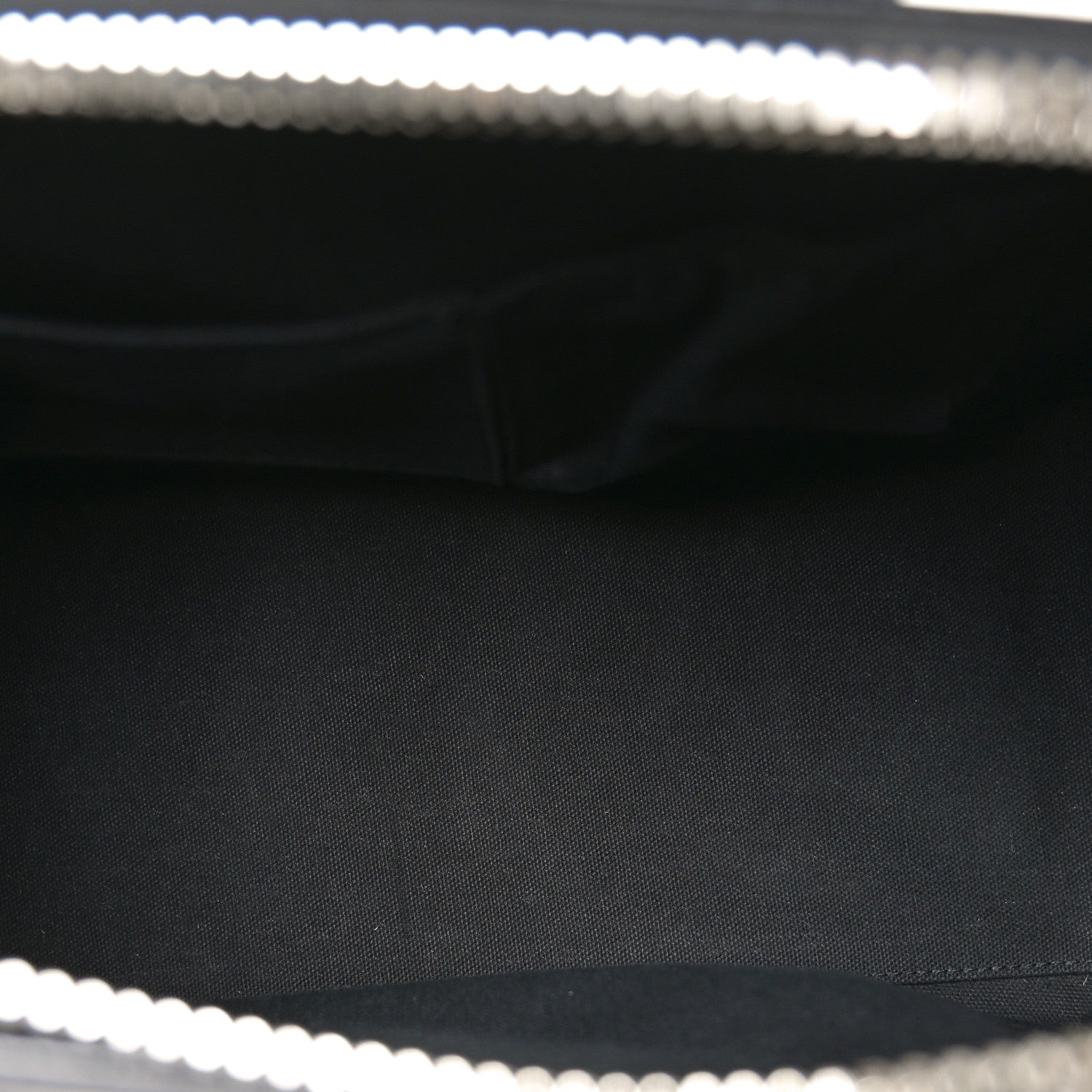 Shiny Lord Calfskin Medium Antigona Black