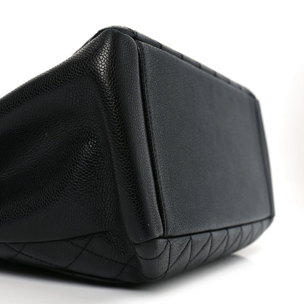 Caviar Quilted Grand Shopping Tote GST Black