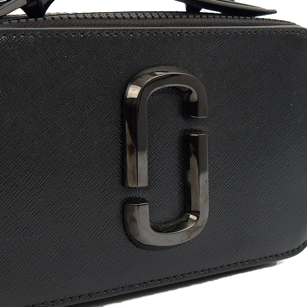 Marc Jacobs Cross Body Snapshot in Black, Leather