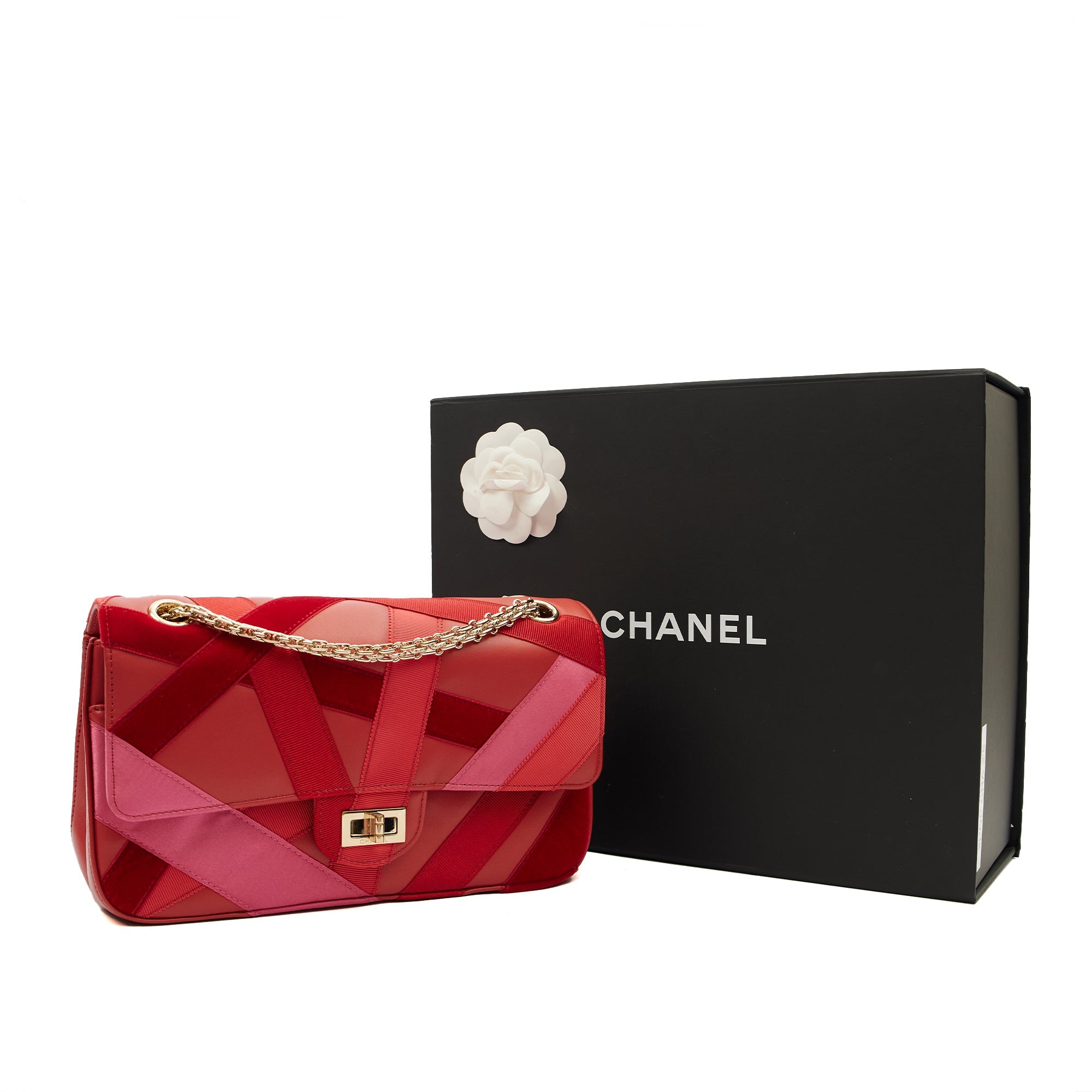 Chanel Shoulder Bag 2.55 Reissue in Multi, Calfskin Leather