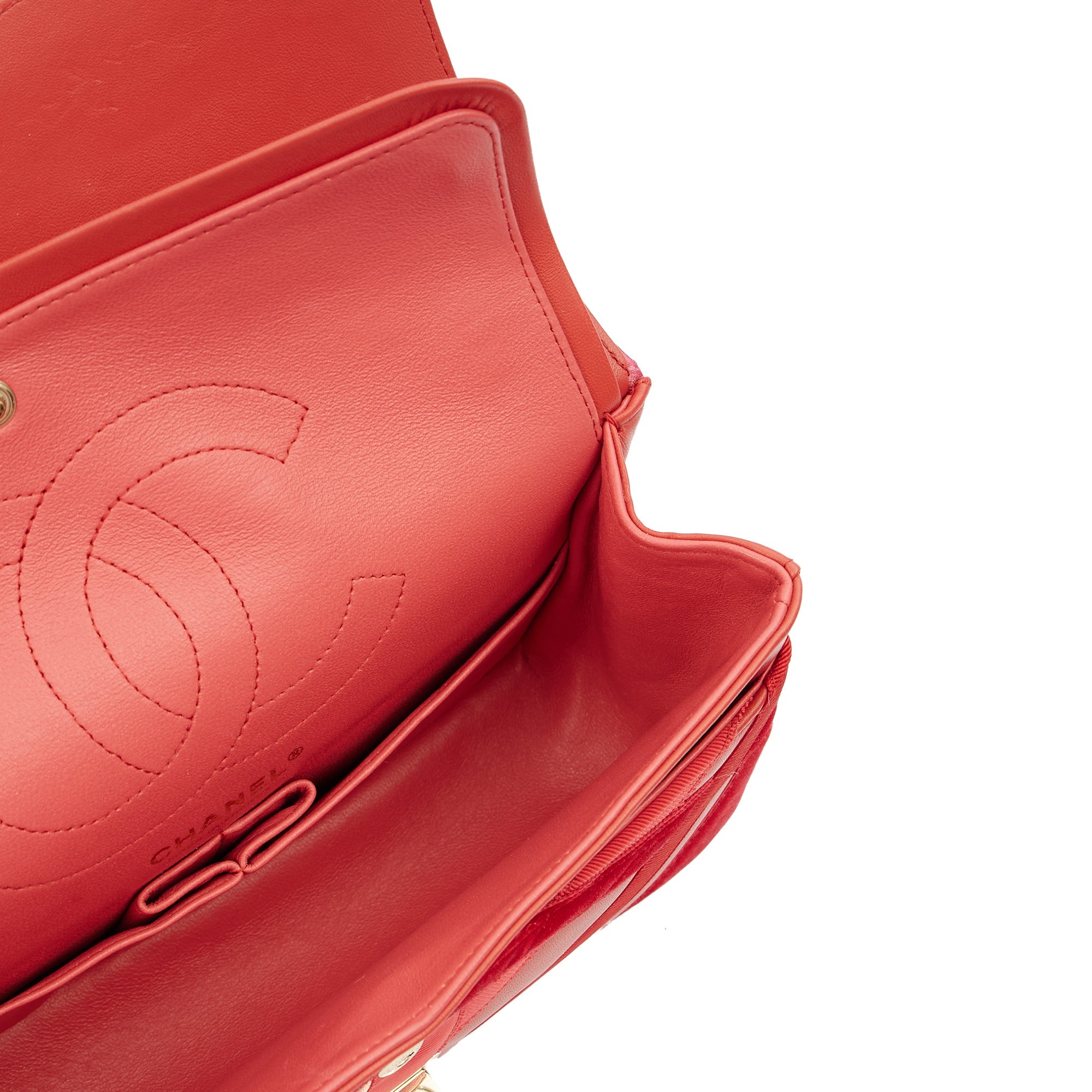 Chanel Shoulder Bag 2.55 Reissue in Multi, Calfskin Leather