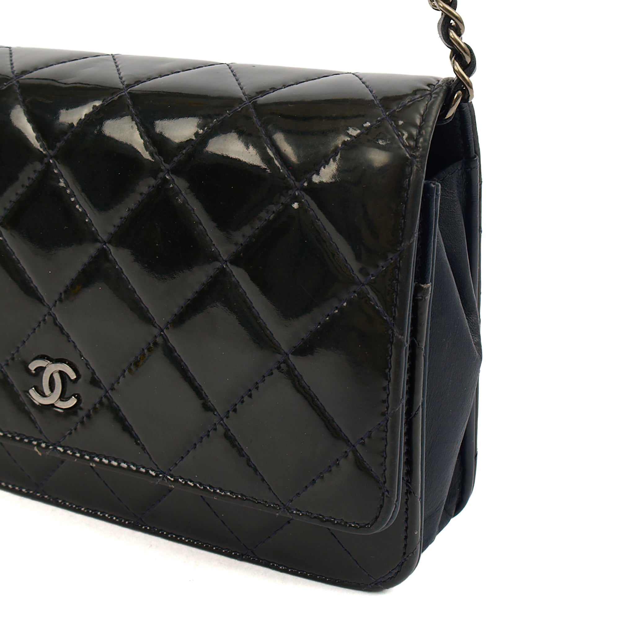 Chanel Cross Body Wallet on Chain in Blue, Patent Leather