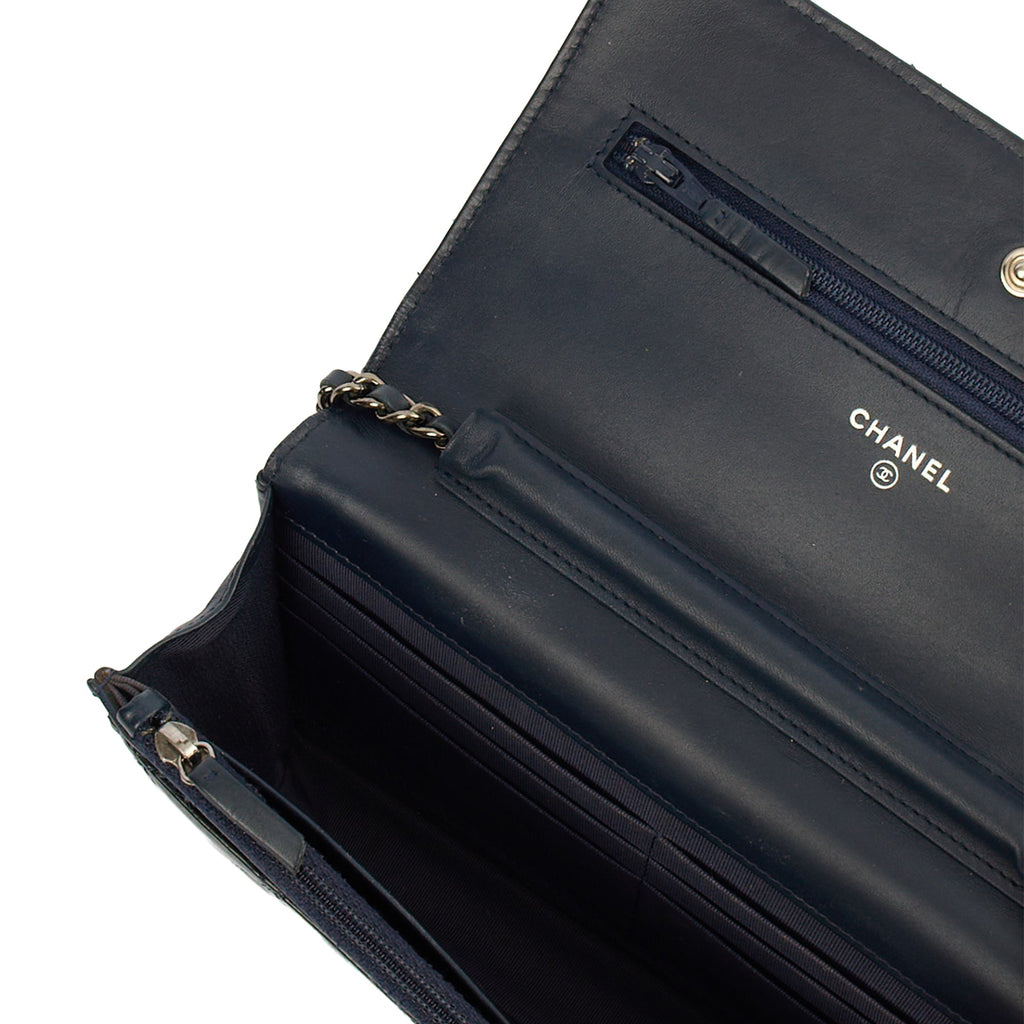 Chanel Cross Body Wallet on Chain in Blue, Patent Leather