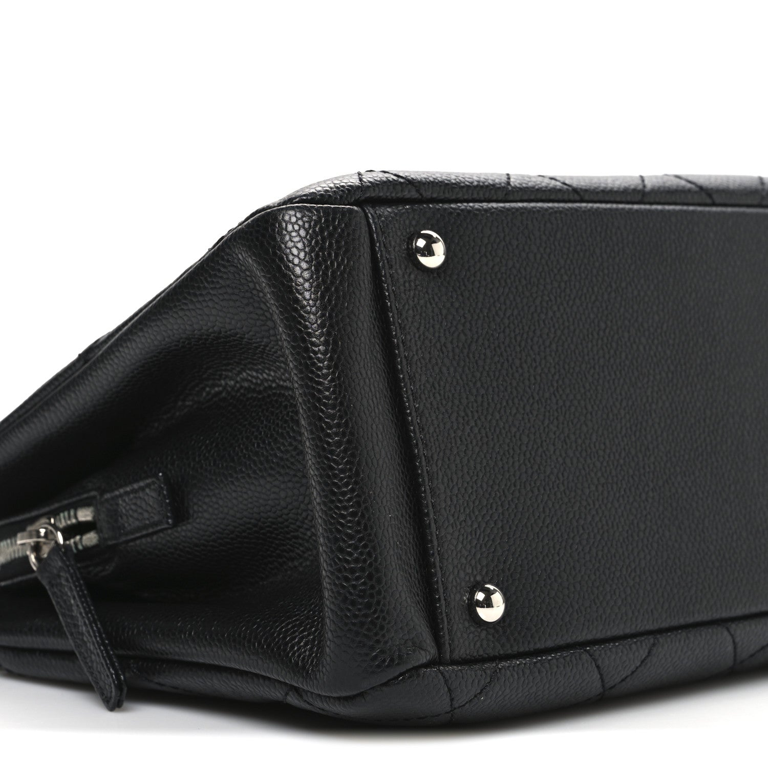 Caviar Quilted CC Timeless Soft Tote Black