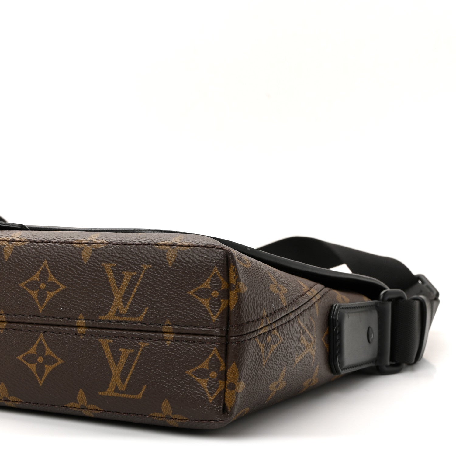 Monogram Macassar Magnetic Messenger