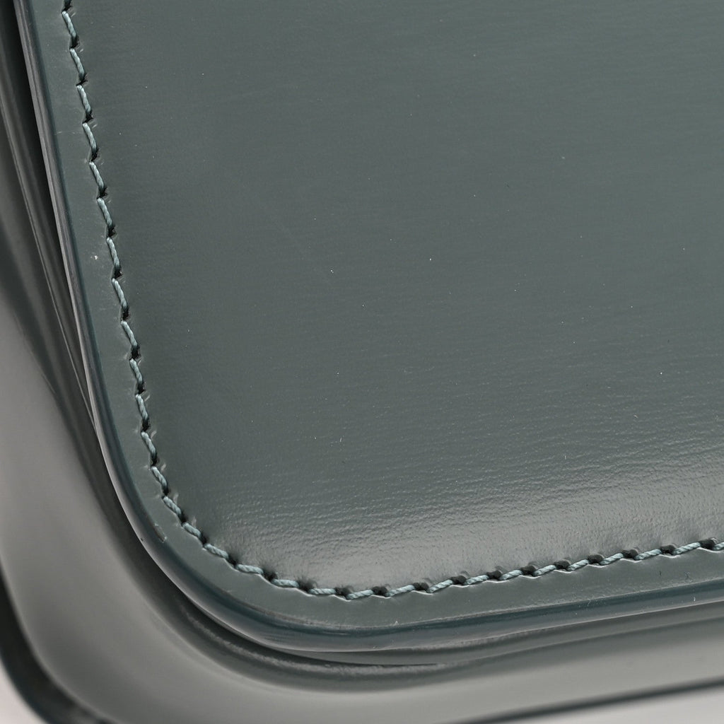 Shiny Calfskin Teen Triomphe Petrol