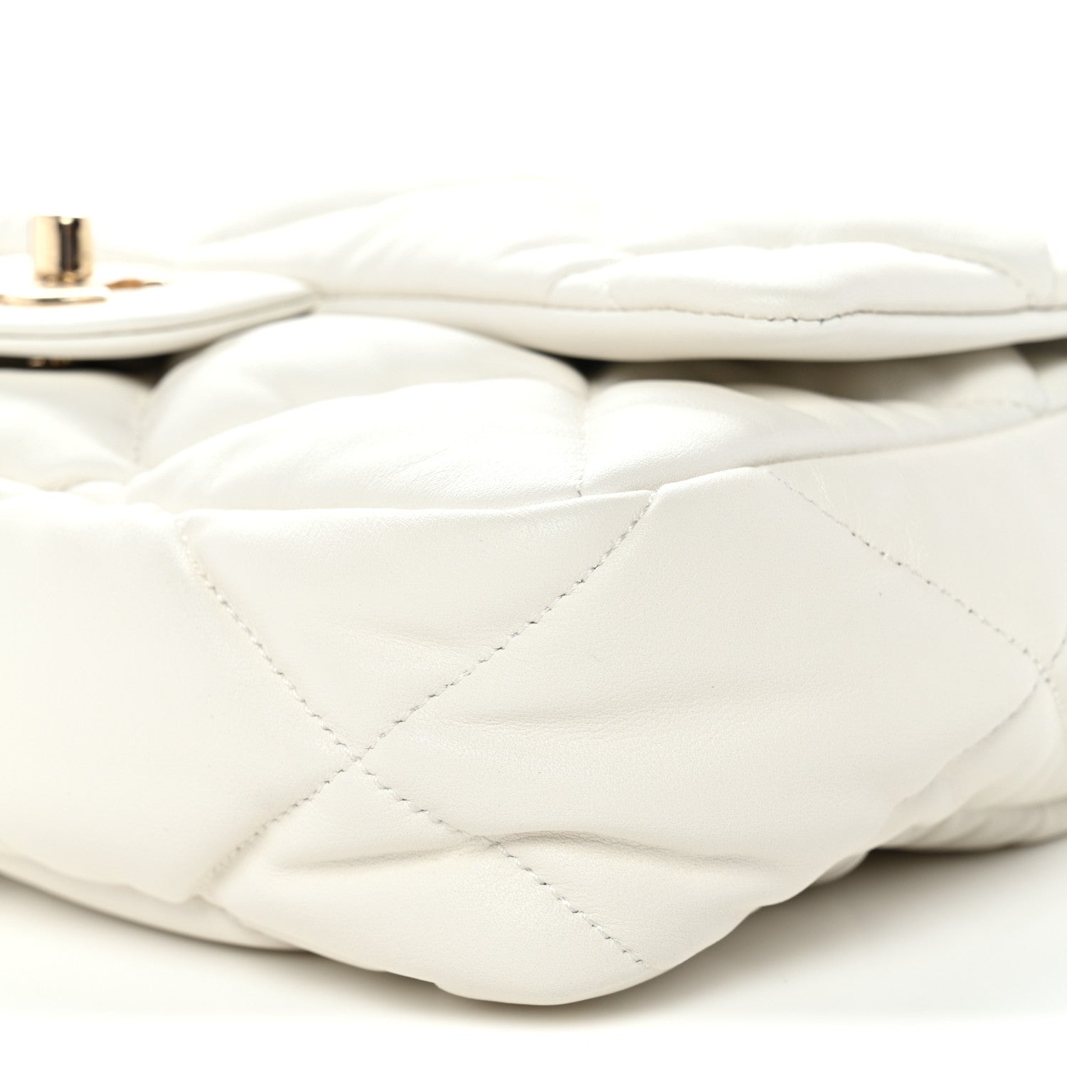 Calfskin Quilted Medium Bubbly Flap White
