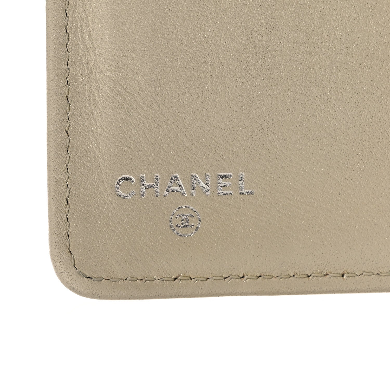 Caviar Sevruga Yen Wallet Silver