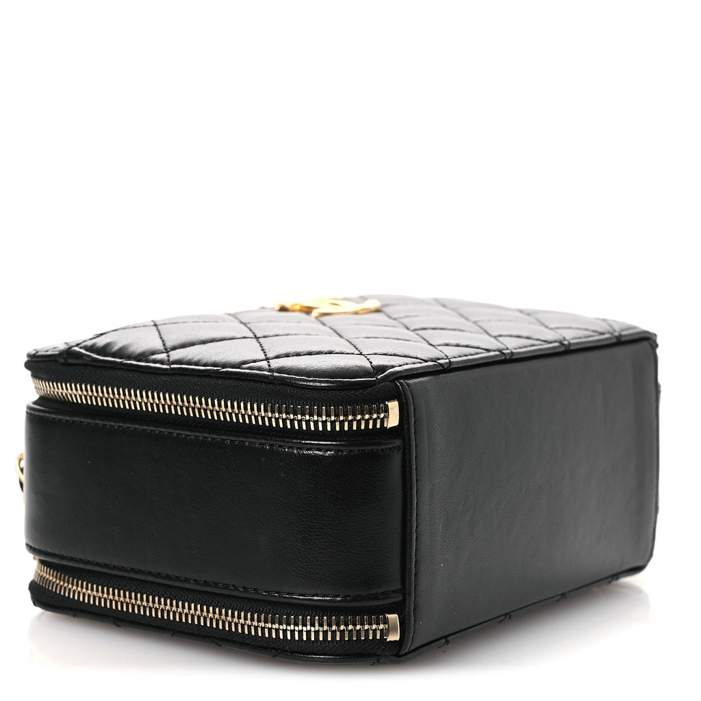 Shiny Calfskin Quilted Small Pick Me Up Vanity Case Black