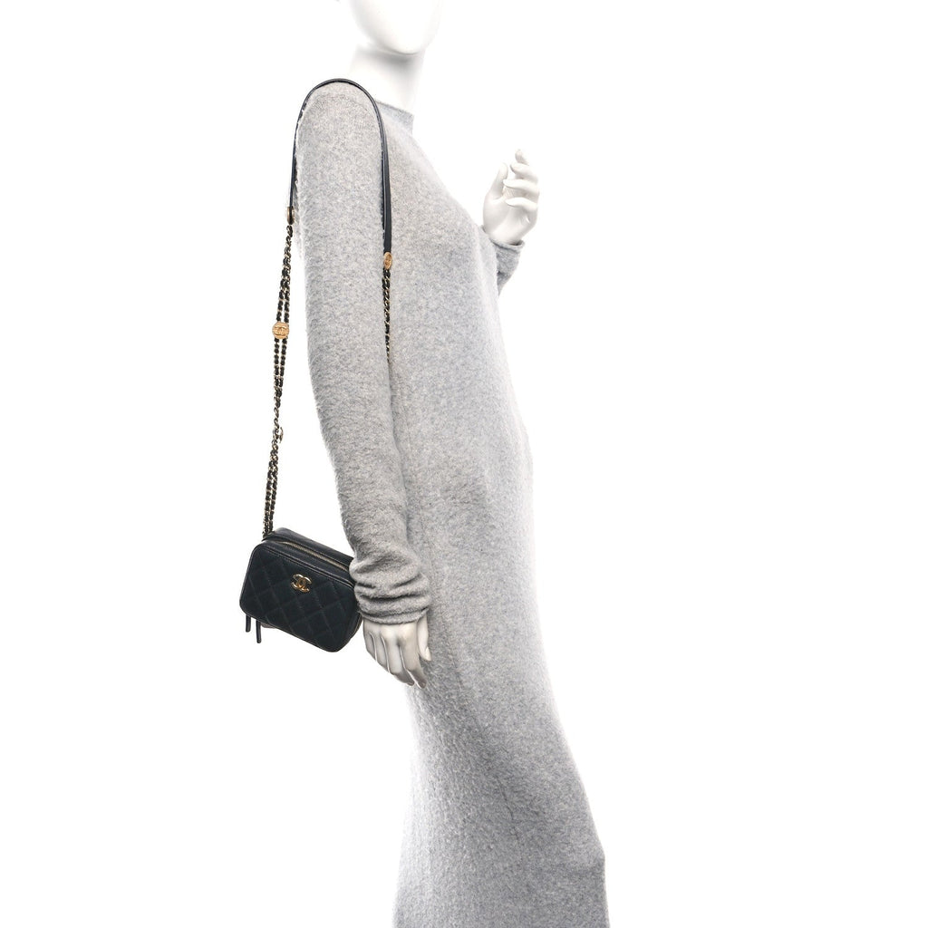 Caviar Quilted Twist Your Buttons Clutch With Chain Black