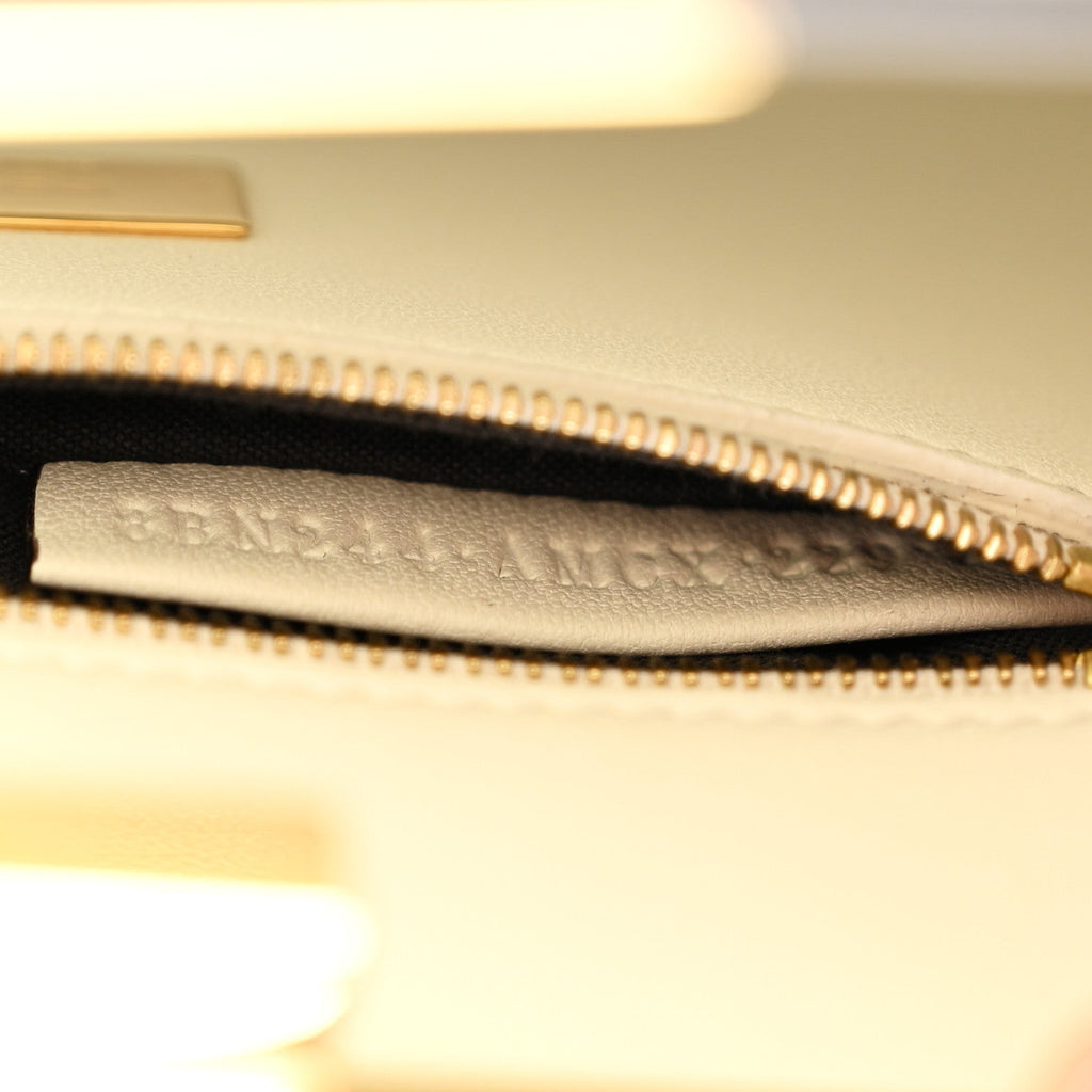 Nappa Pocket Mini Peekaboo Iconic Satchel White
