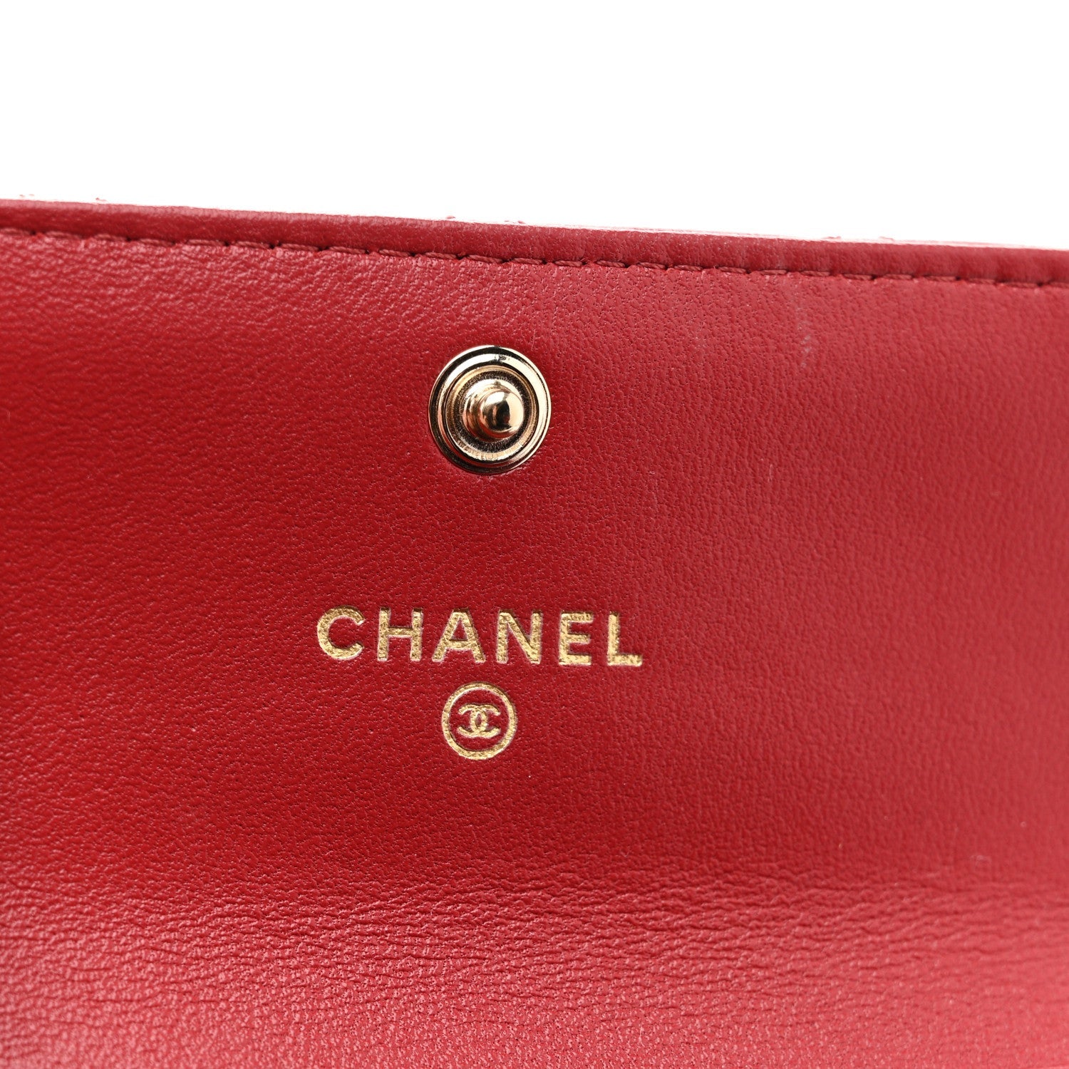 Lambskin Pearl Enamel Quilted Flap  Holder Red