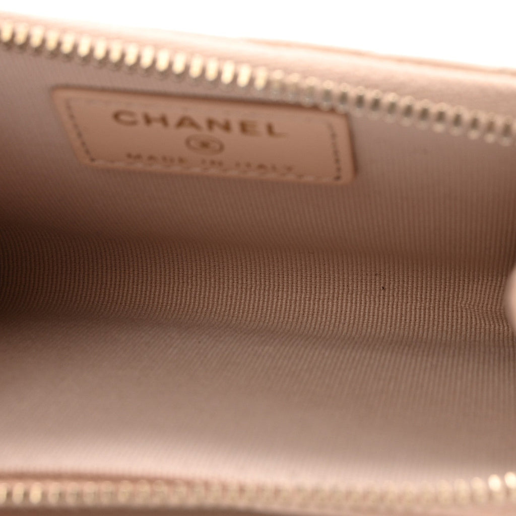 Caviar Quilted CC Zip Around  Holder Beige