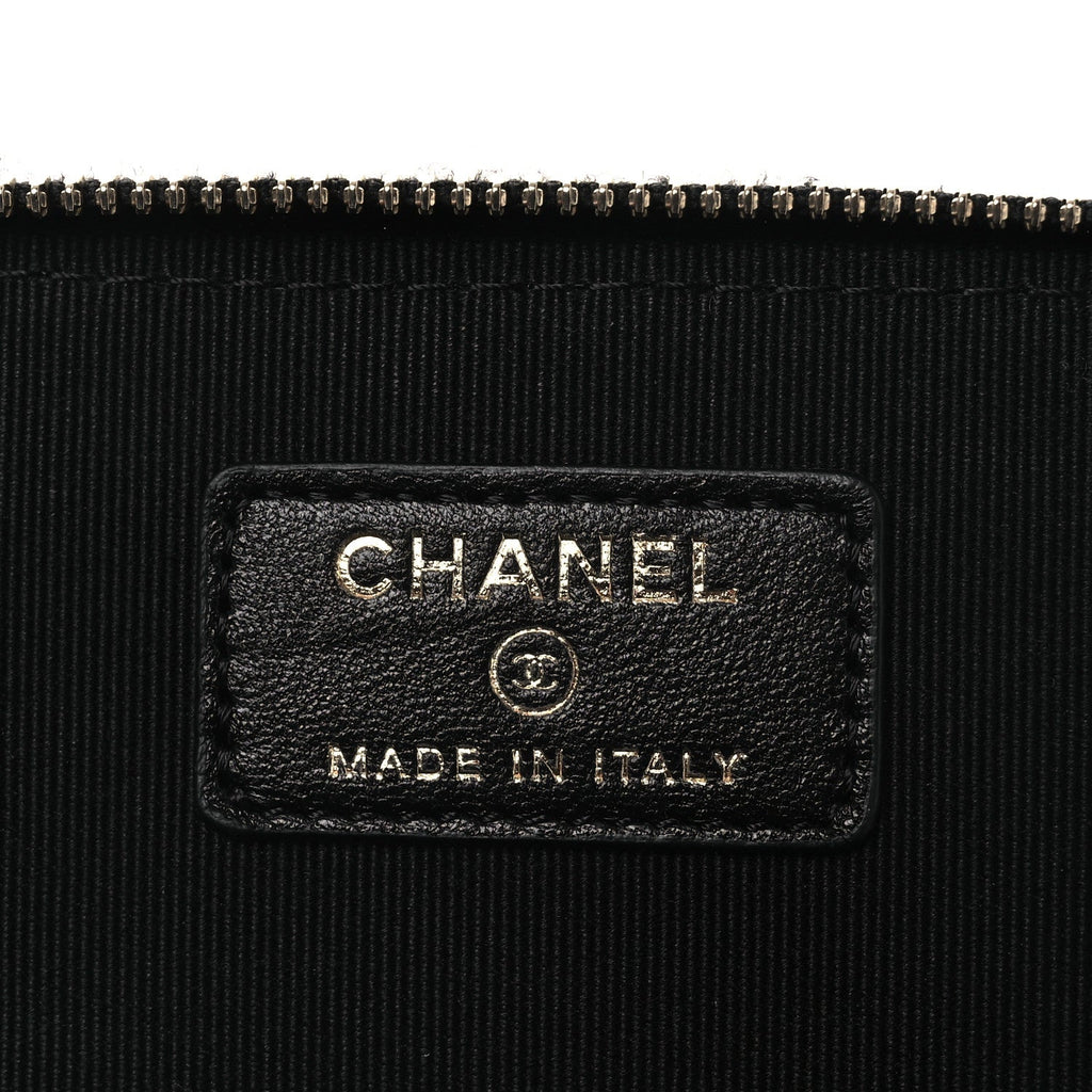 Lambskin Quilted Small Top Handle Vanity Case With Chain Black