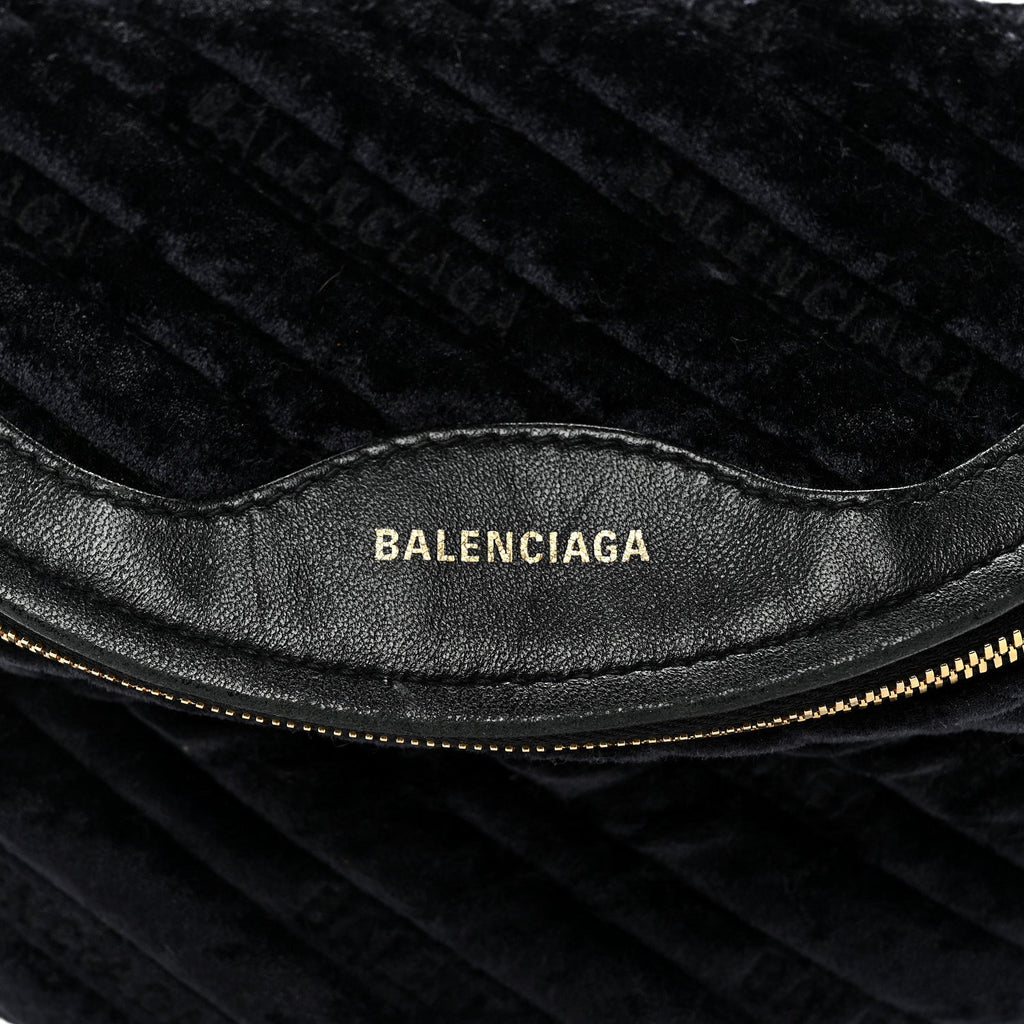 Crushed Velvet Logo Embossed XXS Souvenir Belt Bag Black