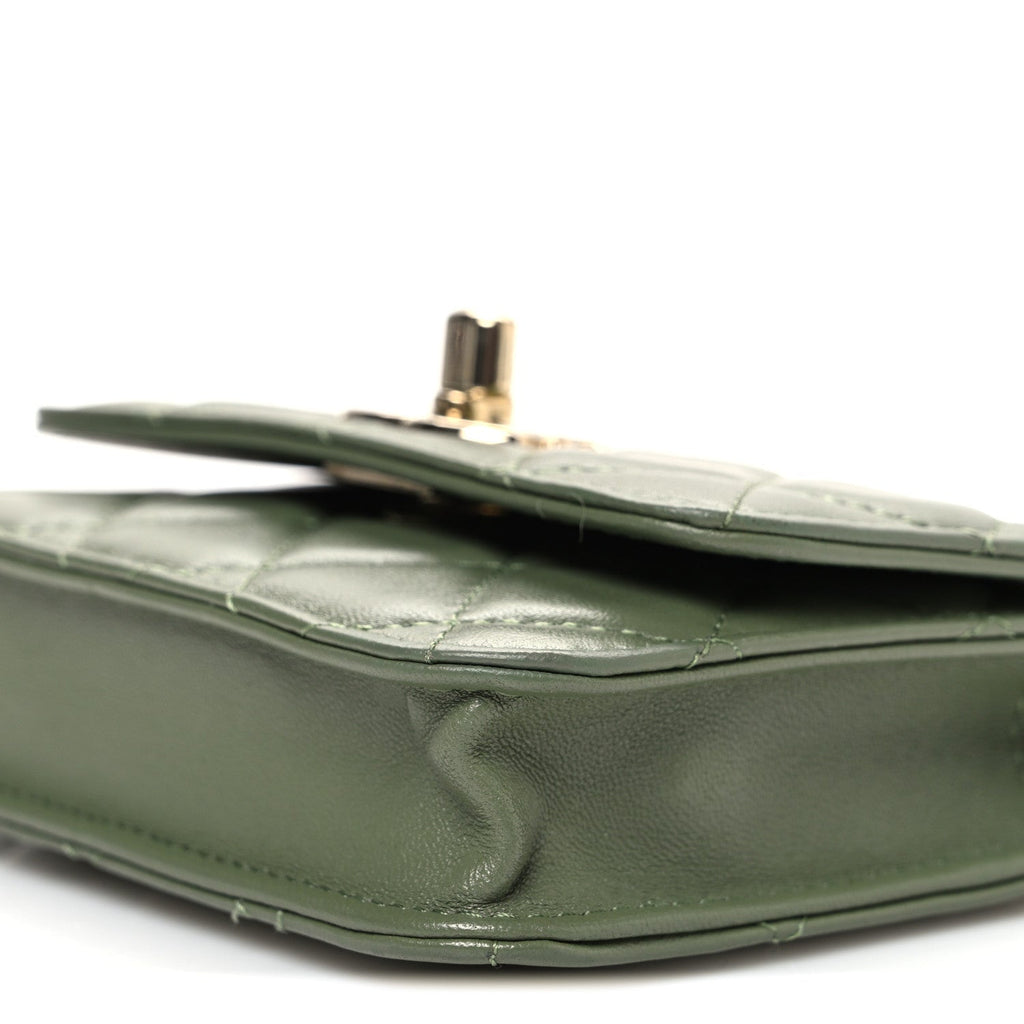 Lambskin Quilted Trendy CC  Holder On Chain Green