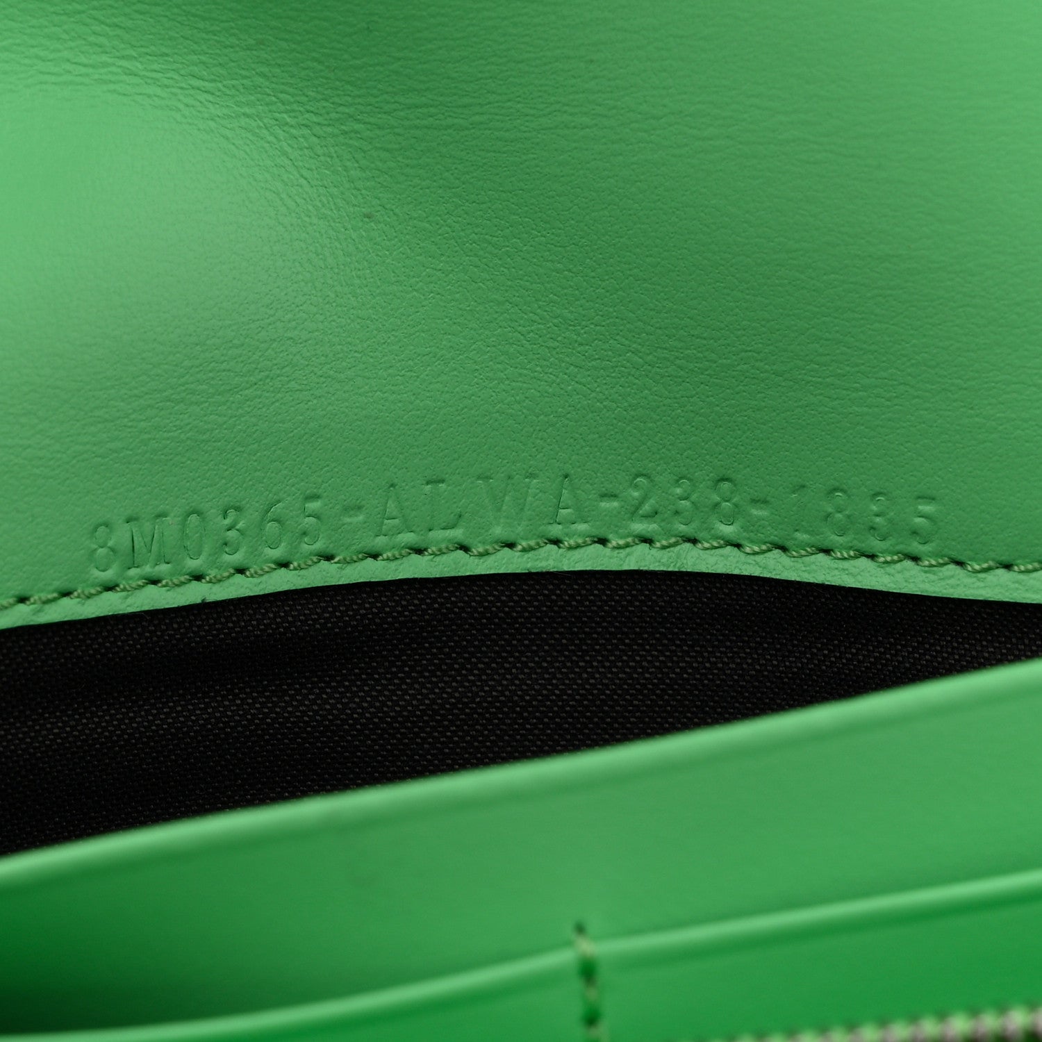 Vitello King Cruise FF Diamonds Continental Envelope Wallet On Chain Latte Edamame