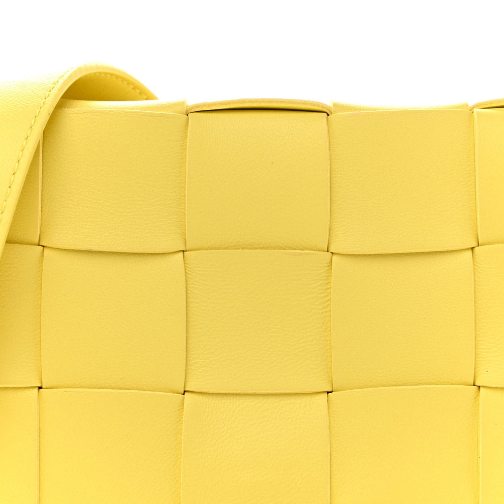Lambskin Maxi Intrecciato Small Cassette Crossbody Bag Lemonade
