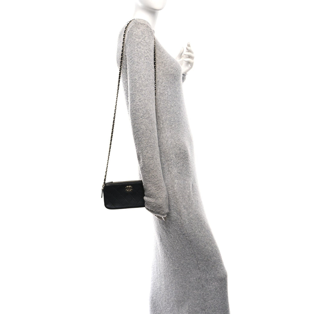 Goatskin Enamel Quilted Small Clutch With Chain Black