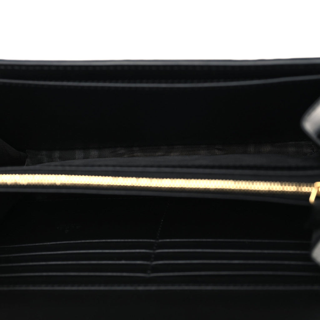 Calfskin GG Debossed Chain Wallet Black