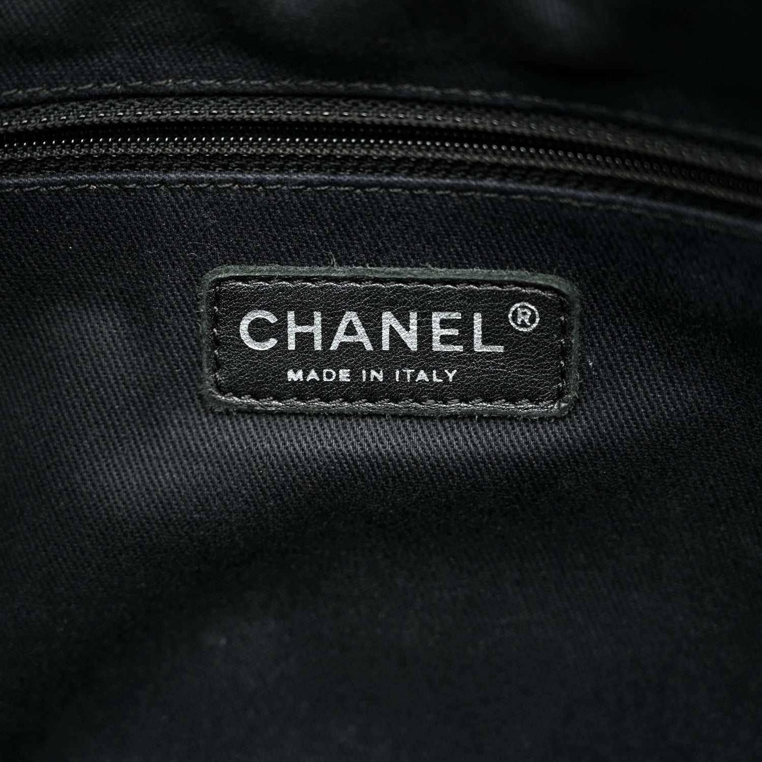 Caviar Quilted CC Timeless Soft Tote Black
