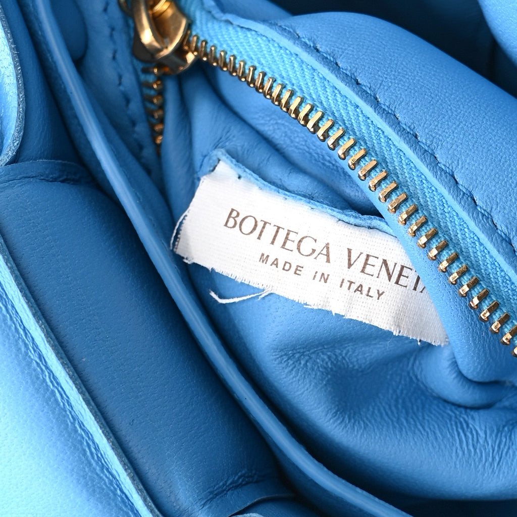 Lambskin Maxi Intreccio Padded Chain Cassette Crossbody Bag Swimming Pool