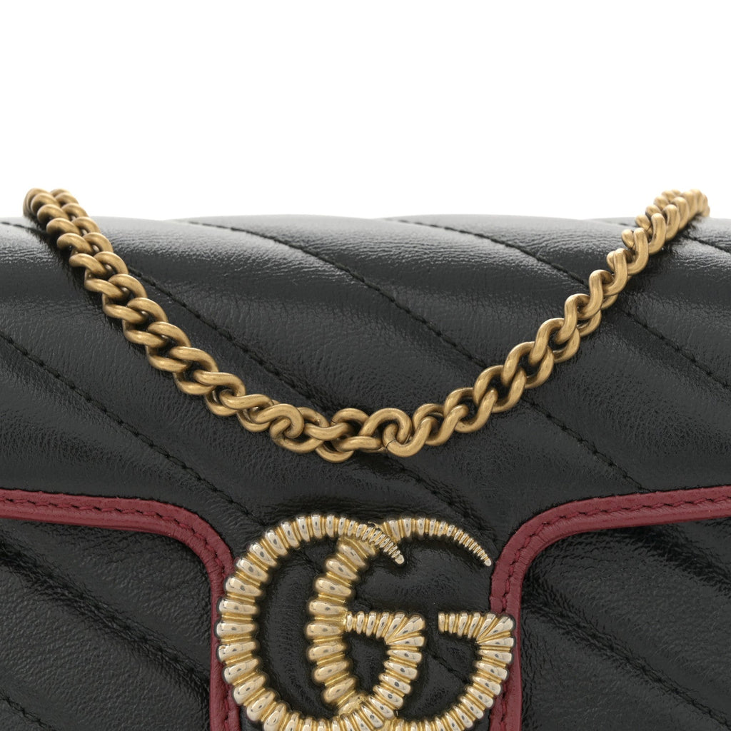 Vintage Effect Calfskin Matelasse Diagonal Super Mini Torchon GG Marmont Shoulder Bag Black Romantic Cherry