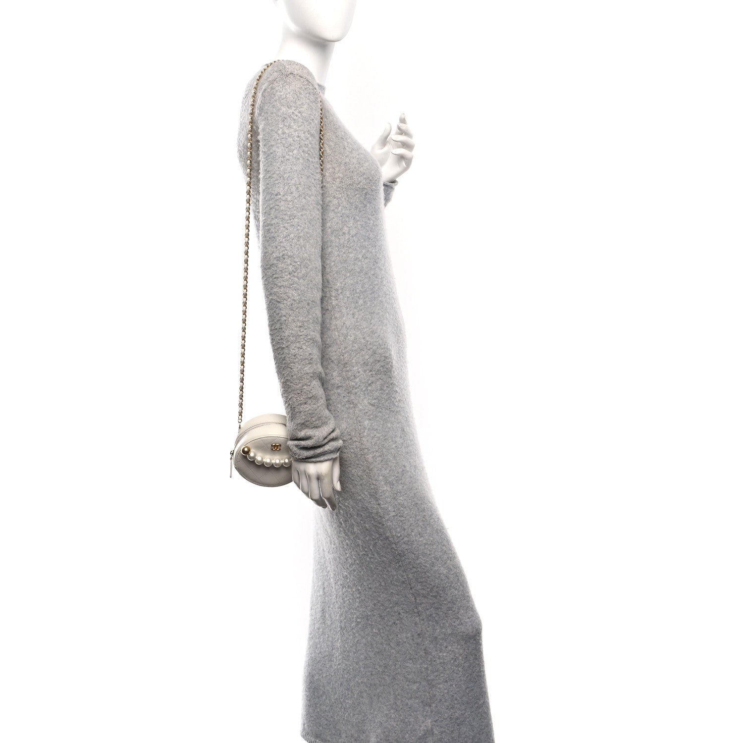 Lambskin Quilted Pearl Round Clutch With Chain White