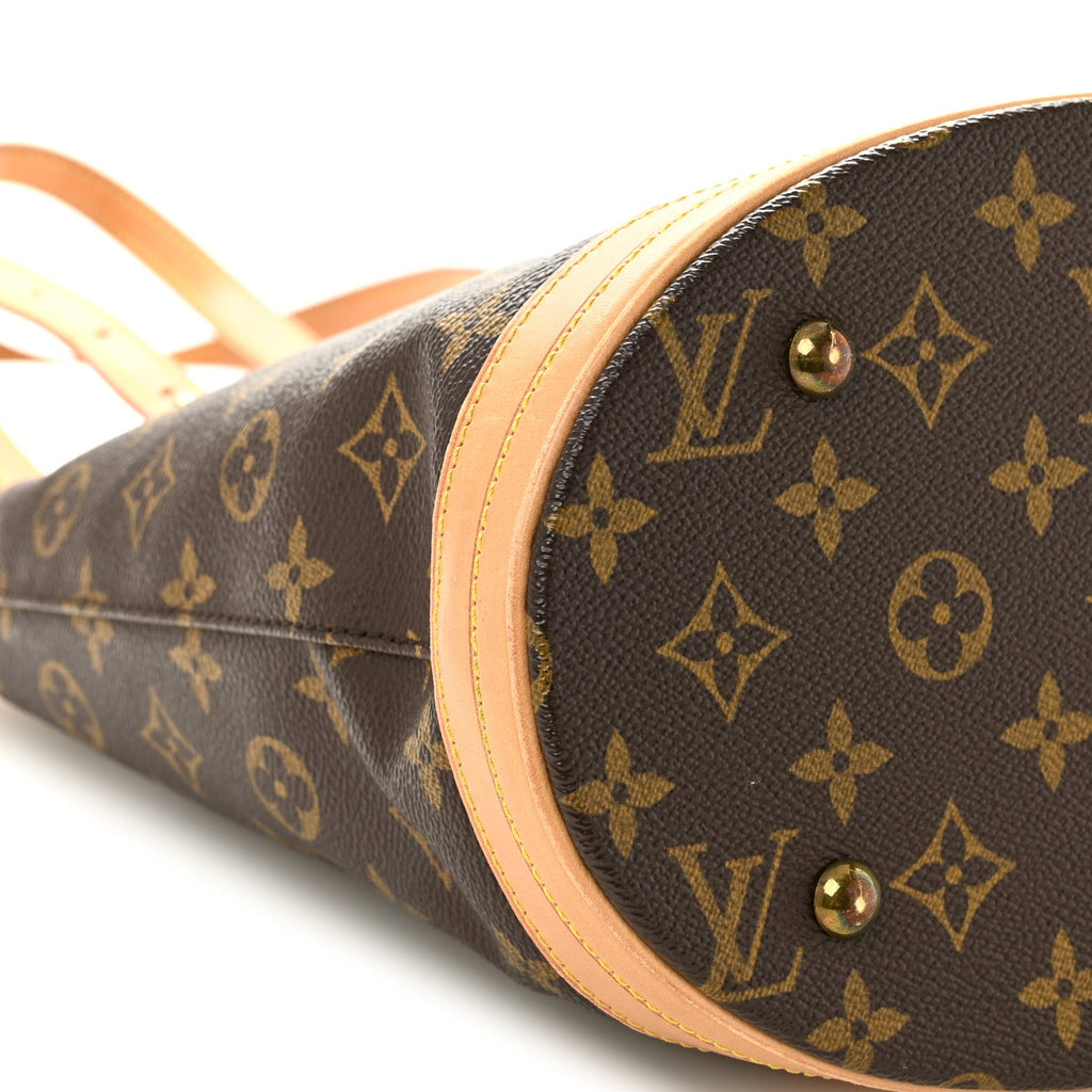 Monogram Petit Bucket 23